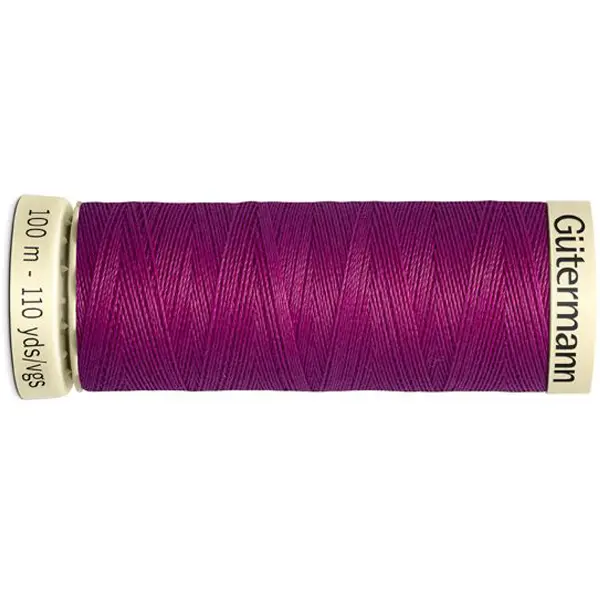 Bobina de 100 m de hilo coselotodo malva (ref 247) de Gütermann