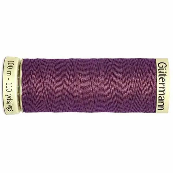 Bobina de 100 m de hilo coselotodo malva (ref 259) de Gütermann