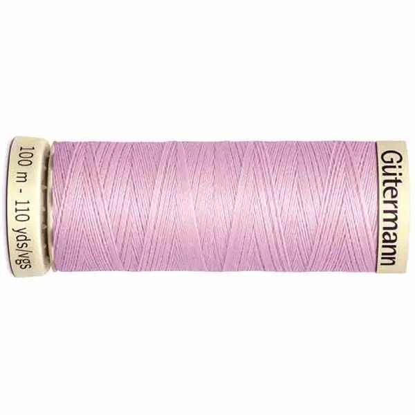 Bobina de 100 m de hilo coselotodo malva (ref 320) de Gütermann