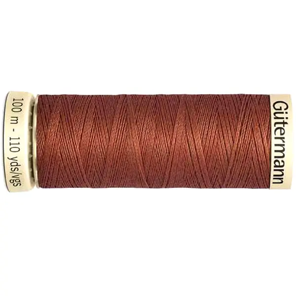 Bobina de 100 m de hilo coselotodo marrón (ref 847) de Gütermann