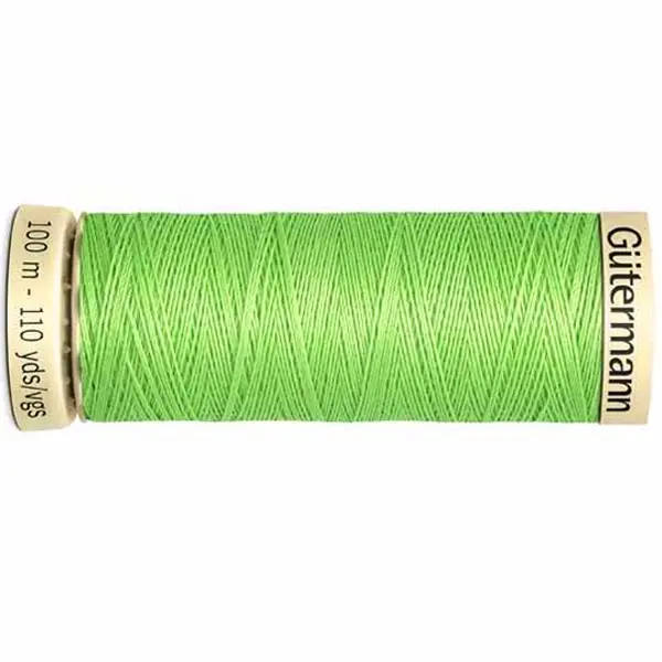 Bobina de 100 m de hilo coselotodo verde (ref 153) de Gütermann