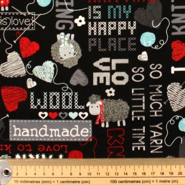 Knitted Words, Tela con palabras y frases sobre labores handmade, col <All you knit is love> — vista 2