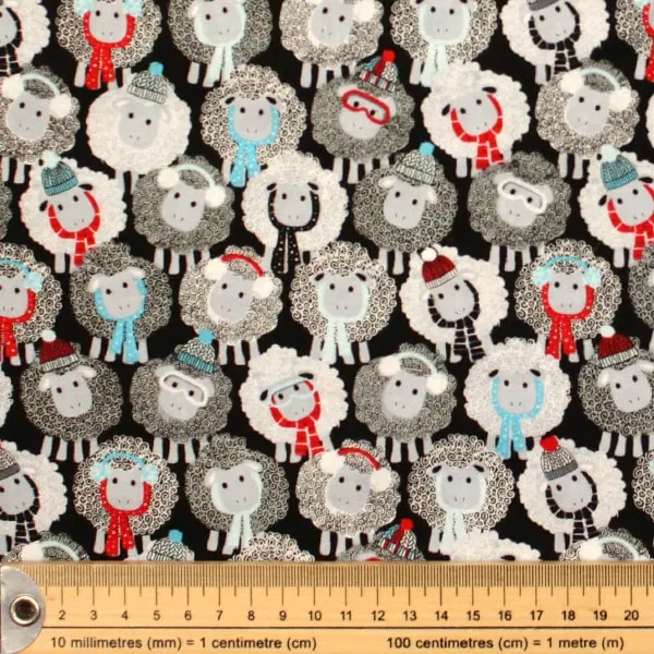 Wooly Friends, Tela con ovejas en tonos blanco y negro con detalles en rojo y turquesa  — vista 2