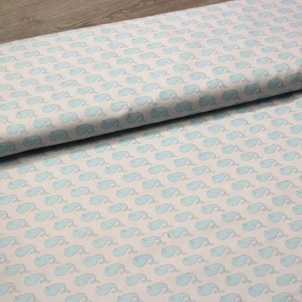 Ballenas Azul, Tela con fondo de rayitas gris y dibujos de ballenas azules con topos blancos — vista 3