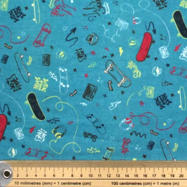 Skates, Dibujos de monopatines (o skates) y graffitis sobre azul — vista 2