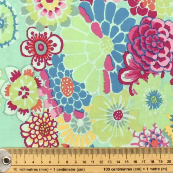 Tejido de algodón patchwork Kaffe Fassett Asian Circles Green de 110cm - Detalle de la textura y escala de medida