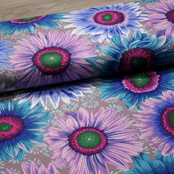 Tela de algodón Kaffe Fassett Van Gogh Blue con diseño floral azul y morado de 110cm - Vista del lomo enrollado