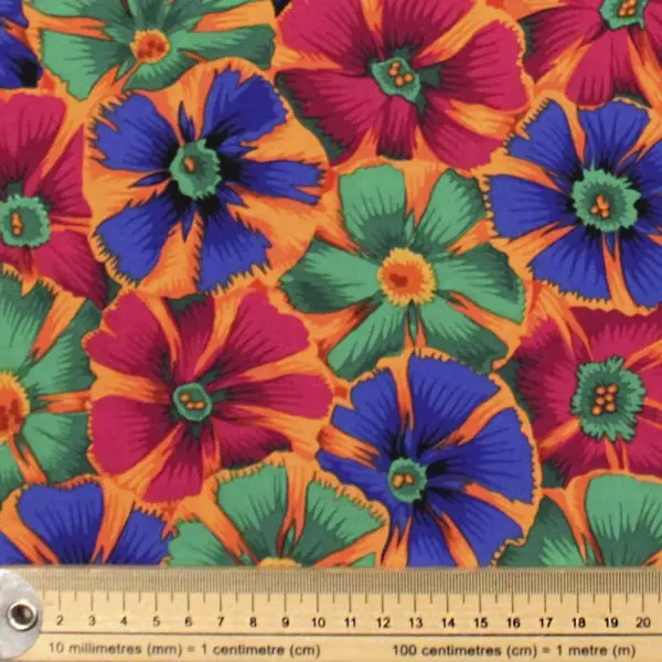 Tela de algodón Kaffe Fassett Pinwheels Autum diseño geométrico rojo y naranja de 110cm - Detalle de la textura y escala de medida