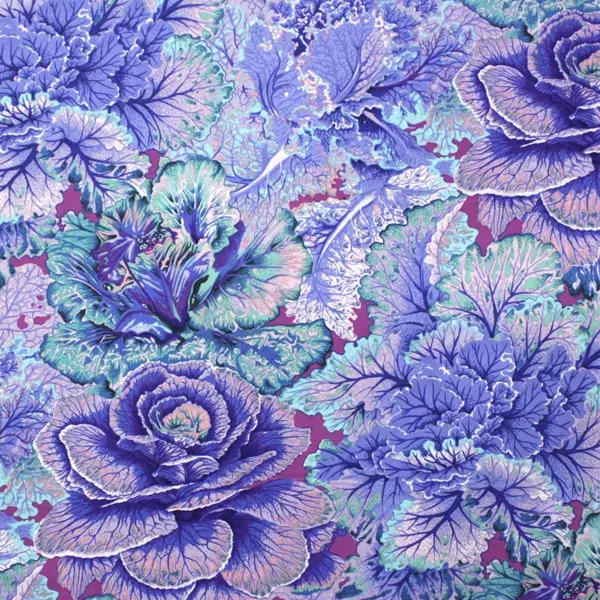 Algodón patchwork Kaffe Fassett Curly Kale Blue flores lavanda y fucsia de 110cm - Vista general