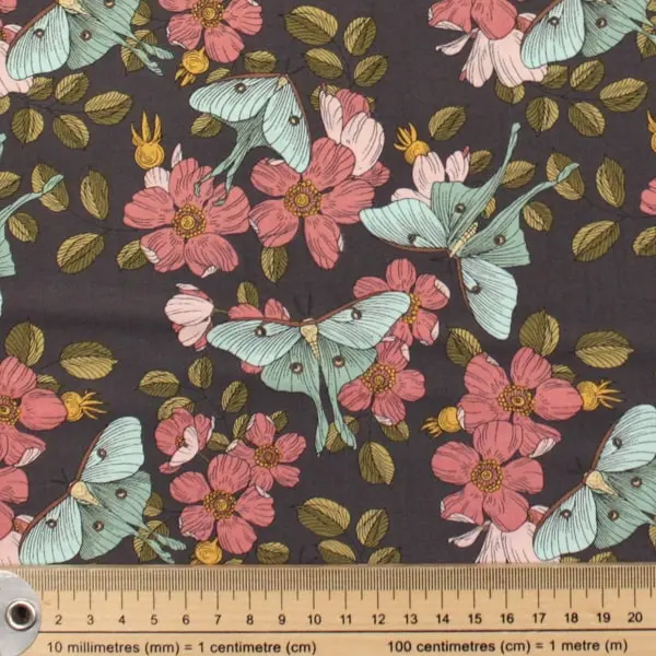 Forest Luna, Tela de Rachel Hauer con mariposas y flores PWRH018-col. Forest Floor — vista 2