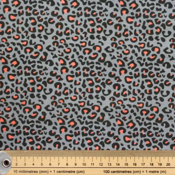 Leopardo Coral, Estampado piel de leopardo moteado coral y fondo gris — vista 2