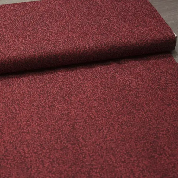 Cottage 13140, Tela de Jan Shore en tonos granates con estampados de ramas y hojas — vista 3