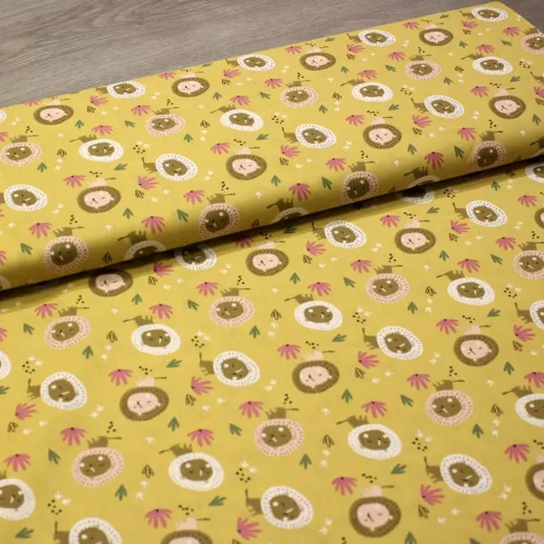 Leones Mostaza , Tela con fondo mostaza estampada con leones en tonos marrones — vista 3