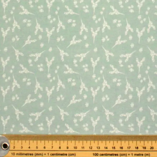 Ramilletes Pastel, Ramilletes blancos sobre fondo verde pastel — vista 2