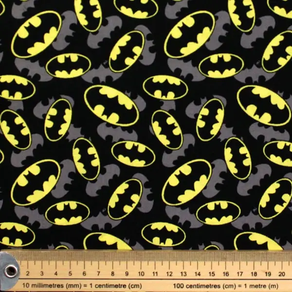 Batman Gris, Estampado con el logo de Batman en colores amarillo, negro y gris — vista 2